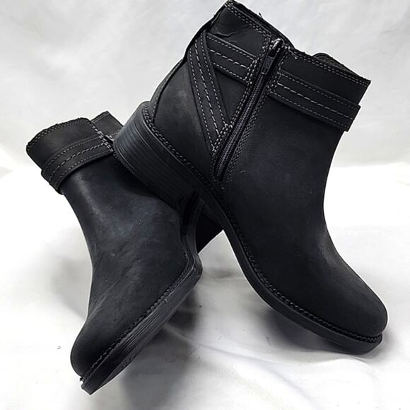 CLARK'S MAYE STRAP BLACK LEATHER ZIPPER/BUCKLE/CLOSURE ALMOND-TOE LADIES 8 NWOB - Picture 16 of 16